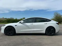 Käytetty Tesla Model 3 366 kW (498 HP) 2024 Sedan