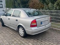 Gebraucht Opel Astra 101 PS (74 kW) 1999 Silber Limousine