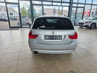 Gebraucht BMW 318 Advantage 143 PS (105 kW) 2008 Silber Kombi