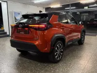 Gebraucht Toyota Yaris Cross 92 PS (67 kW) 2023 Schwarz SUV
