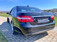 Gebraucht Mercedes E500 Avantgarde 408 PS (300 kW) 2012 Schwarz Limousine