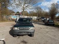 Gebraucht Toyota HiLux 90 PS (66 kW) 2000 Grün Pickup