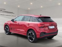 Gebraucht Audi Q2 S-Line 150 PS (110 kW) 2024 Rot (progressivrot metallic) SUV