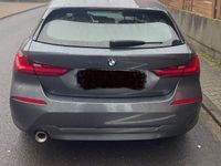 Gebraucht BMW 118 Advantage 140 PS (102 kW) 2020 Grau Kleinwagen