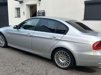Gebraucht BMW 318 143 PS (105 kW) 2008 Grau Limousine