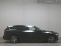 Używany Volvo V60 253 KM (186 kW) 2022 Czarny Kombi