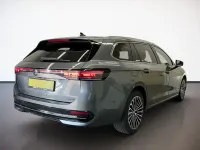 Gebraucht VW Passat Elegance 193 PS (141 kW) 2024 Diabasgrau Kombi