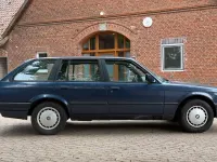 Gebraucht BMW 316 99 PS (72 kW) 1991 Blau Kombi