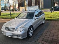 Gebraucht Mercedes C220 150 PS (110 kW) 2004 Grau Kombi