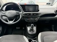 Gebraucht Hyundai i10 Trend 84 PS (61 kW) 2023 Silber Kleinwagen