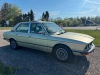 Gebraucht BMW 525 150 PS (110 kW) 1979 Grün Limousine