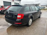Gebraucht Skoda Octavia Ambition 105 PS (77 kW) 2014 Schwarz Kleinwagen