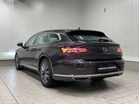 Gebraucht VW Arteon Elegance 193 PS (141 kW) 2024 Mangangrau metallic (metallic) Coupé