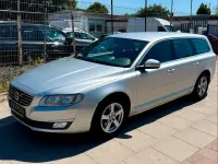 Gebraucht Volvo V70 Standard 150 PS (110 kW) 2016 Silber Kombi