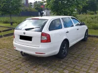 Gebraucht Skoda Octavia 105 PS (77 kW) 2011 Weiß Kombi
