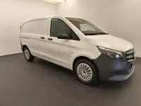 Gebraucht Mercedes Vito 136 PS (100 kW) 2024 Arktikweiß Van