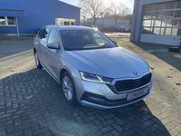 Gebraucht Skoda Octavia First Edition 150 PS (110 kW) 2021 Silber Kombi