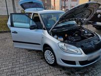 Second-hand Skoda Fabia 70 CP (51 kW) 2012 Argintiu Hatchback