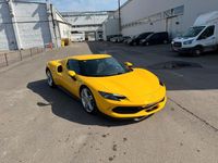 Second-hand Ferrari 296 829 CP (609 kW) 2023 Galben