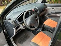 Second-hand Kia Picanto LX 65 CP (47 kW) 2007 Portocaliu Hatchback