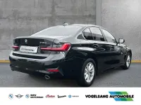 Gebraucht BMW 318 Advantage 150 PS (110 kW) 2022 Schwarz Limousine