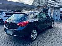 Gebraucht Opel Astra Style 120 PS (88 kW) 2014 Schwarz Kombi