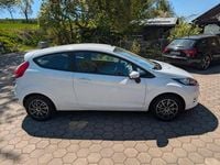 Gebraucht Ford Fiesta 60 PS (44 kW) 2011 Weiß Limousine