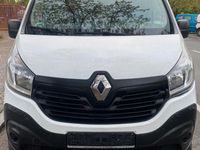 Gebraucht Renault Trafic 90 PS (66 kW) 2015 Weiß Van / Kleinbus
