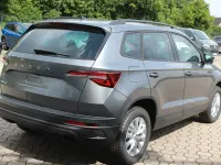 Neu Skoda Karoq Selection 150 PS (110 kW) 2026 Grau SUV