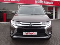 gebraucht Mitsubishi Outlander 2.0 MIVEC Diamant Edition 2WD AAC SHZ