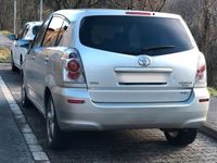 gebraucht Toyota Corolla Verso 2.2 Diesel