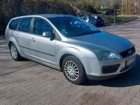 Gebraucht Ford Focus 110 PS (80 kW) 2006 Silber Limousine