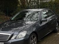 Gebraucht Mercedes E220 170 PS (125 kW) 2012 Grau Limousine