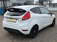 Gebraucht Ford Fiesta Titanium 120 PS (88 kW) 2010 Weiß Kleinwagen