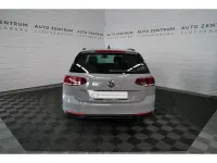 Gebraucht VW Passat Business 200 PS (147 kW) 2023 Grau Kombi