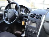 Gebraucht Mercedes A200 Sport 140 PS (102 kW) 2009 Kosmosschwarz  metalliclack Kleinwagen