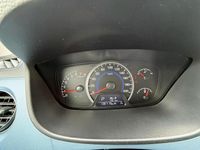 Gebraucht Hyundai i10 84 PS (61 kW) 2015 Weiß Kleinwagen