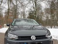 Gebraucht VW Polo Trendline 65 PS (47 kW) 2018 Grau Kleinwagen