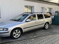 Gebraucht Volvo V70 140 PS (102 kW) 2002 Silber Kombi