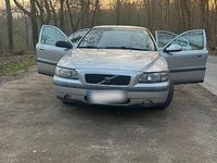 Gebraucht Volvo S60 140 PS (102 kW) 2001 Silber Limousine