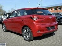 Gebraucht Hyundai i20 Intro Edition 101 PS (74 kW) 2015 Andere farbe