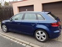 Gebraucht Audi A3 Attraction 125 PS (91 kW) 2016 Blau Kombi