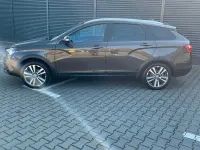 Gebraucht Lada Vesta 109 PS (80 kW) 2018 Braun Kombi