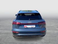 Gebraucht Audi Q8 e-tron Advanced Plus 300 kW (408 PS) 2023 Plasmablau metallic SUV