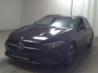 Gebraucht Mercedes A200 Progressive 163 PS (119 kW) 2023 Schwarz Limousine