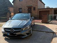 Gebraucht Mercedes CLA220 177 PS (130 kW) 2015 Silber Limousine