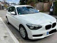 Gebraucht BMW 114 102 PS (75 kW) 2014 Weiß Kleinwagen