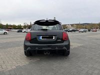 Gebraucht Mini John Cooper Works 231 PS (169 kW) 2023 Grün Kleinwagen