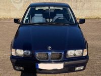 Gebraucht BMW 316 105 PS (77 kW) 1999 Blau Limousine