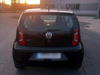 Second-hand VW up! 60 CP (44 kW) 2012 Negru Hatchback